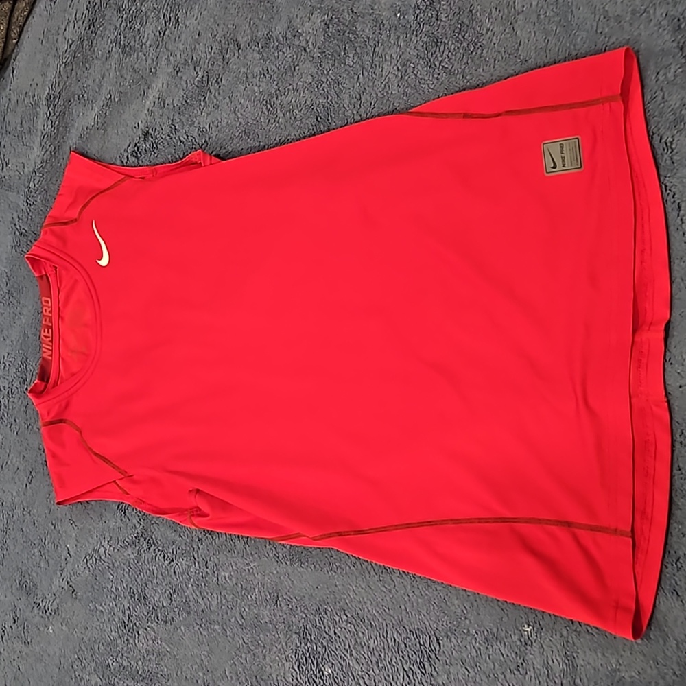 Nike Pro Fitted Sleeveless Tank Top